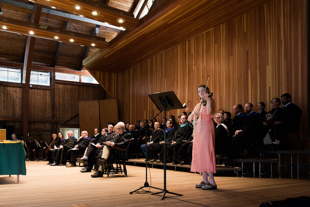 Helen Pinch '18 performs a solo violin interlude. Photos by Kelly Fletcher