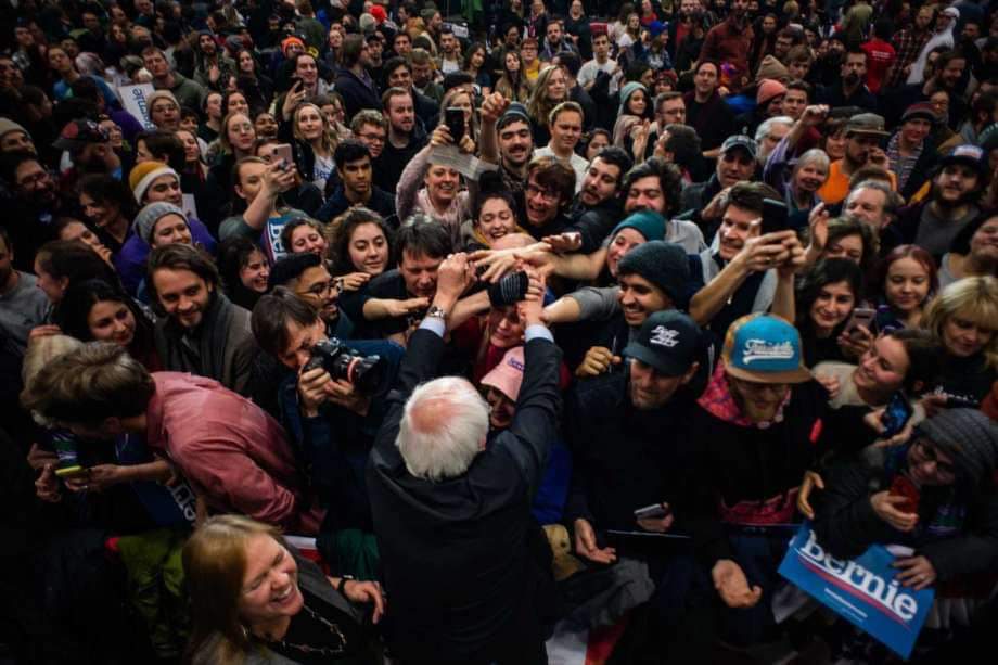 Marlboro students greet presidential candidate Bernie Sanders at a New Hampshire rally in February, shortly after Bernie had won the primary in that state. Visible in the foreground are Lucy Johnson ’20, Connor Linden ’17, Sara McMahon ’20, Kat Cannon-MacMartin ’20, Malachie Reilly ’20, and Grace Hamilton ’20.