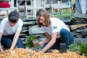 Students in the Speech Matters intensive lend a hand at Turning Point of Windham County Recovery Center, in Brattleboro. 