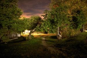 The dining hall viewed from Happy Valley parking lot takes on an eerie atmosphere at night, providing fodder for the imagination of students. Photo by Forest Pride ’16 