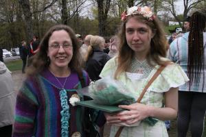 Avellana Ross '19 celebrates with mom, Carolyn (Stepanek) Ross '95