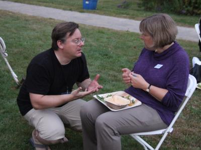 Daniel Doolittle ’95, a member of the interim alumni council, discusses Marlboro’s legacy and what’s for dessert with Hillary Twining, director of Foundation Relations and Stewardship at Home Days in September.